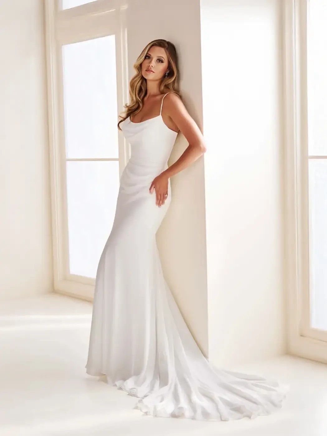 Enchanting By Mon Cheri